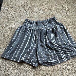 Time and Tru High Waist Gray and White Shorts